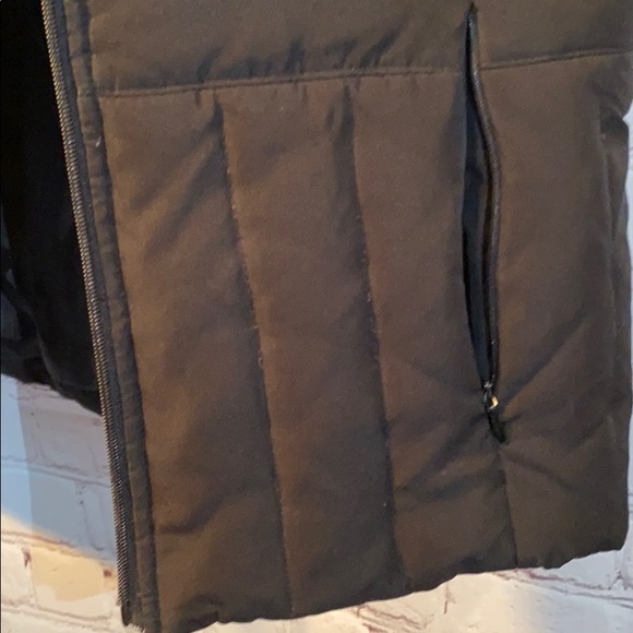 KENNETH COLE REACTION BLACK DOWN VEST SIZE SMALL - Picture 5 of 5